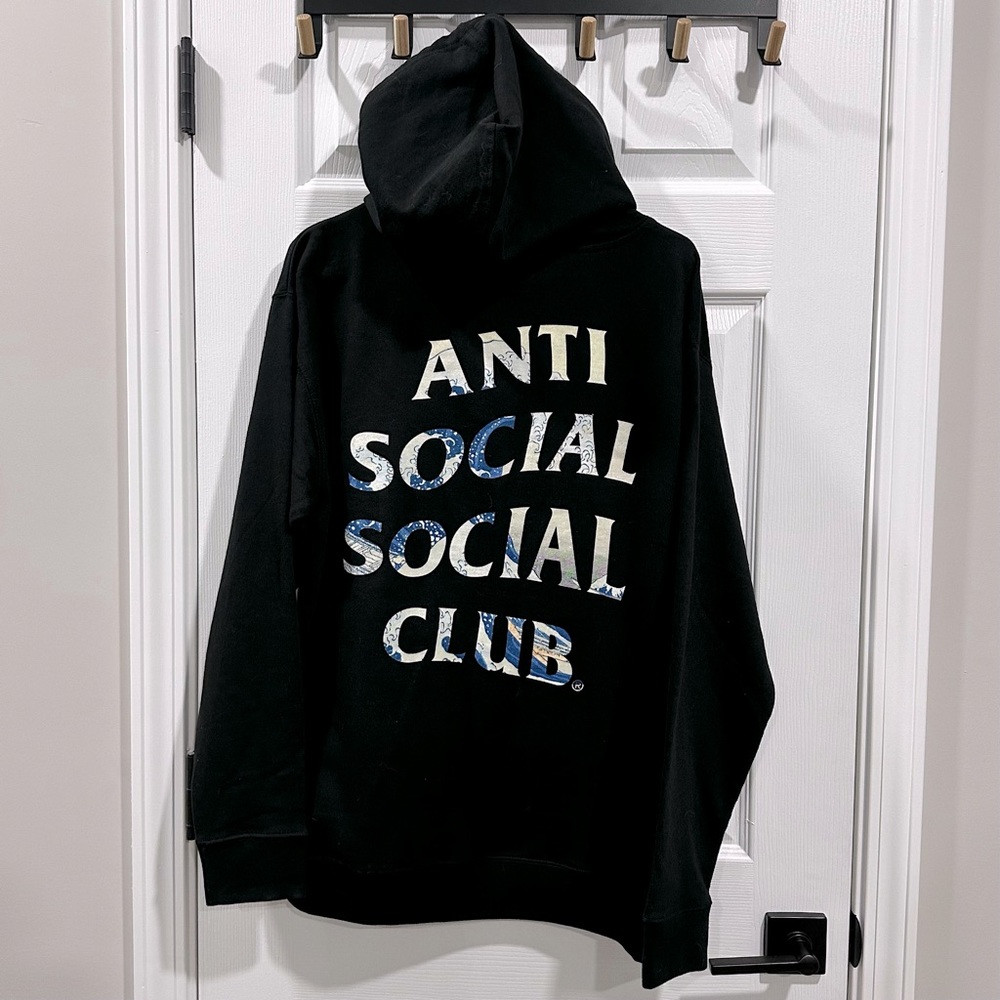 Anti Social Social Club ASSC x Tonkatsu Hoodie Size Medium NWT Great Wave